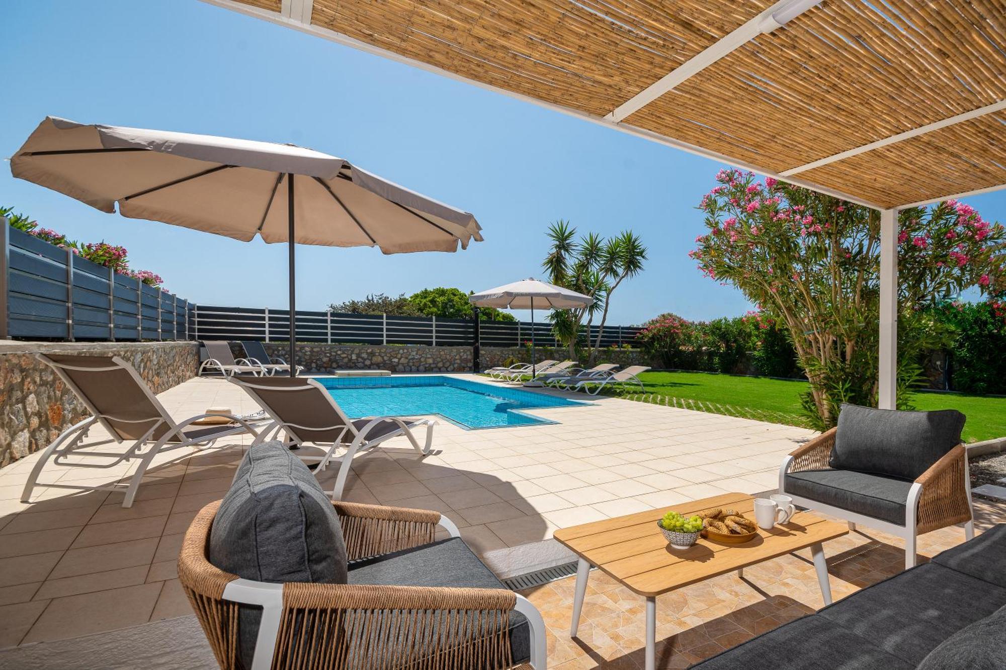 Villa Mariani II - In Lothiarika, Newly Renovated June 2024, Private Pool, Lindos 10 Min, Beach 120M Лардос Екстериор снимка