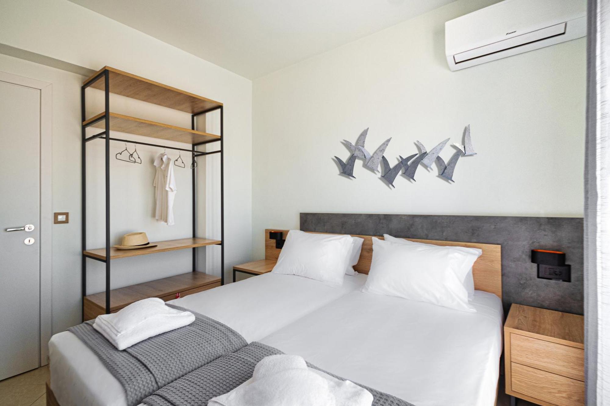 Villa Mariani II - In Lothiarika, Newly Renovated June 2024, Private Pool, Lindos 10 Min, Beach 120M Лардос Екстериор снимка